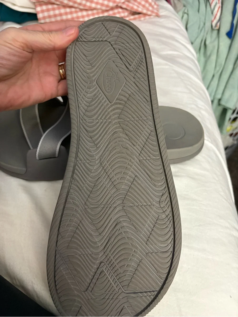New never worn Chaco Men's Sandals Gray Performance Footwear sz 14